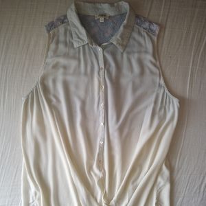 Umgee Sleeveless ombre Button Down Top